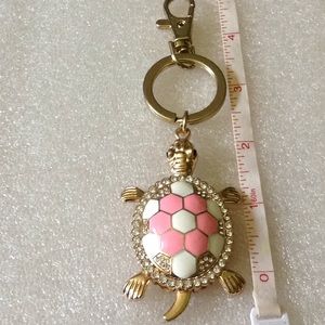 Turtle enamel rhinestone keychain